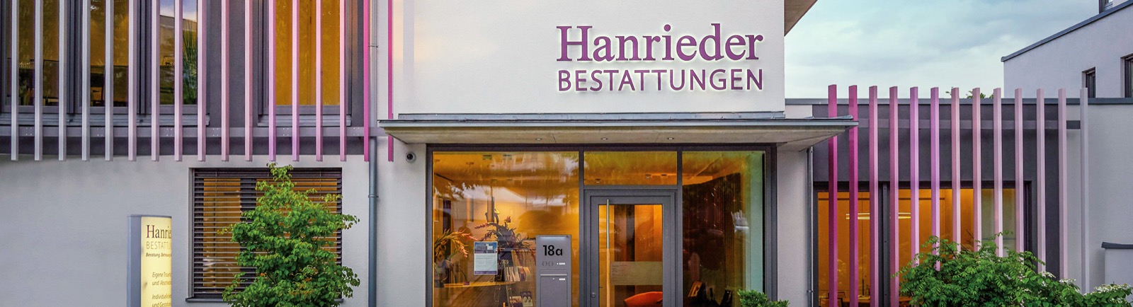 Das Haus von Bestattungen Hanrieder in der Krankenhausstraße in Dachau